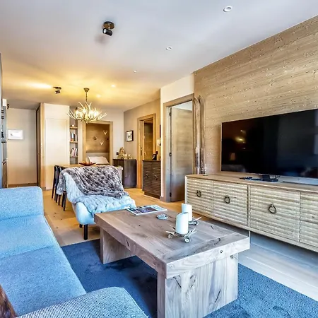 Tres Bel Avec A Stallion D 25 Apartment *