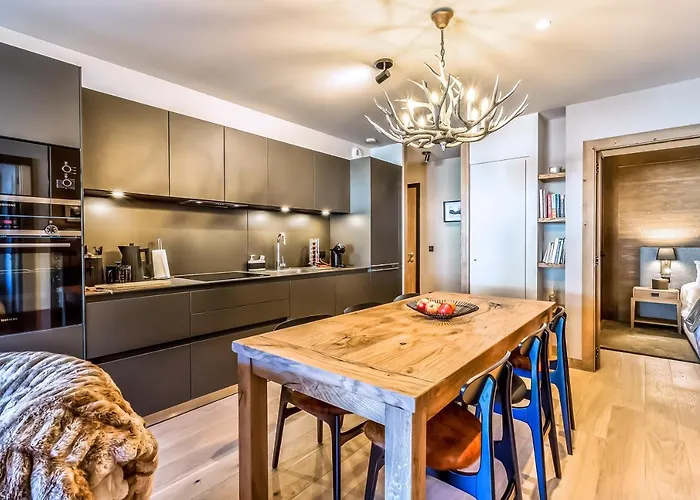 Tres Bel Avec A Stallion D 25 Megève