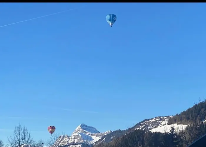 Tres Bel Avec A Stallion D 25 Lägenhet